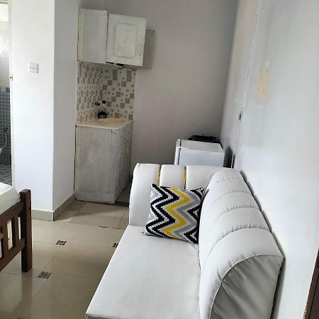 Luxurious Studio Apartments 몸바사 외부 사진