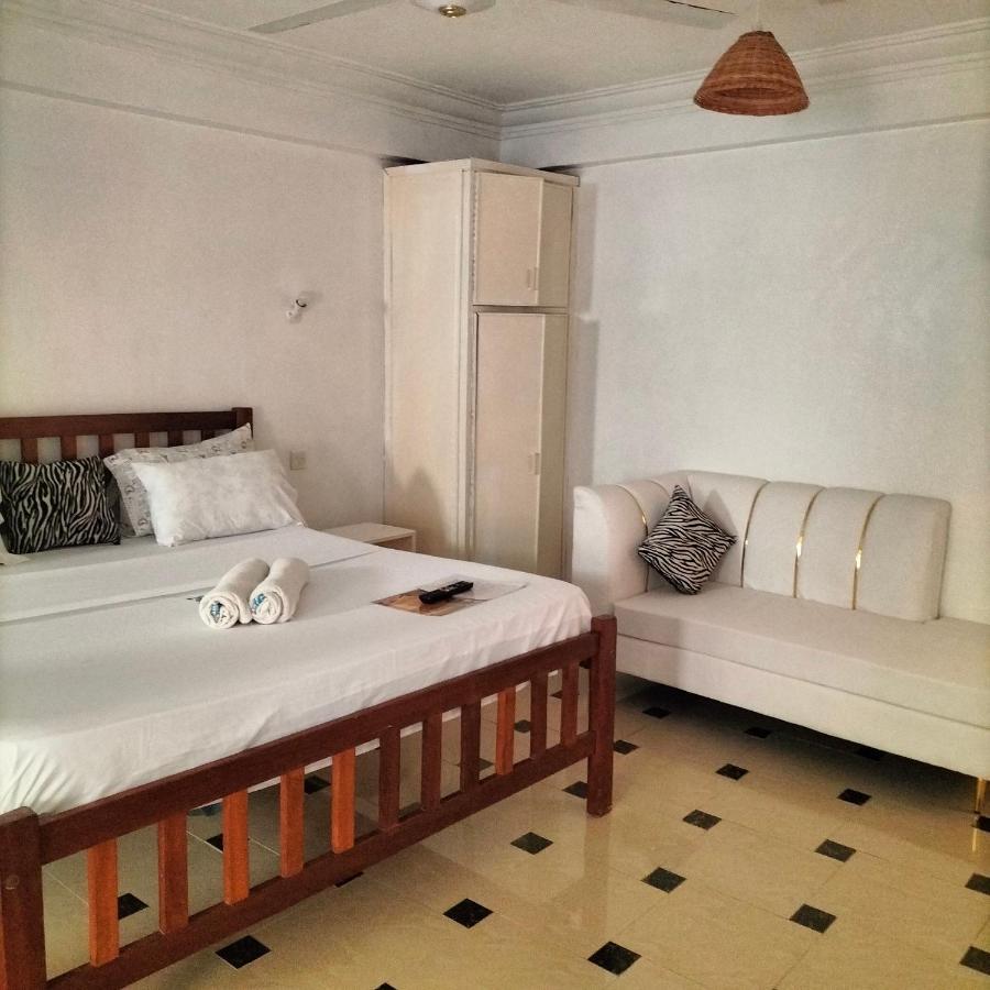 Luxurious Studio Apartments 몸바사 외부 사진