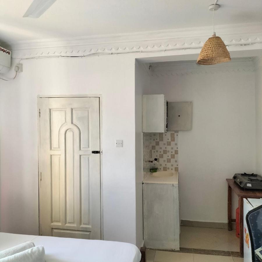 Luxurious Studio Apartments 몸바사 외부 사진