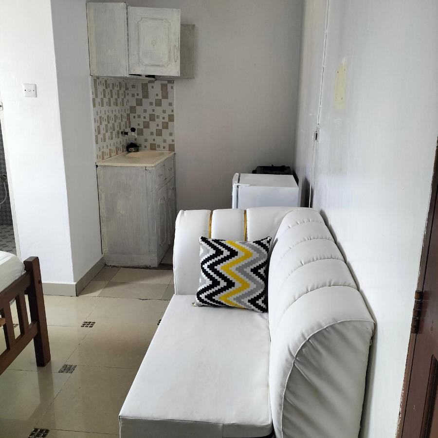 Luxurious Studio Apartments 몸바사 외부 사진