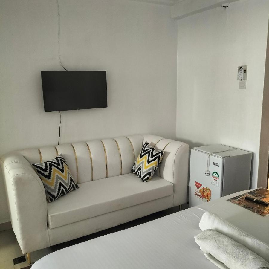 Luxurious Studio Apartments 몸바사 외부 사진