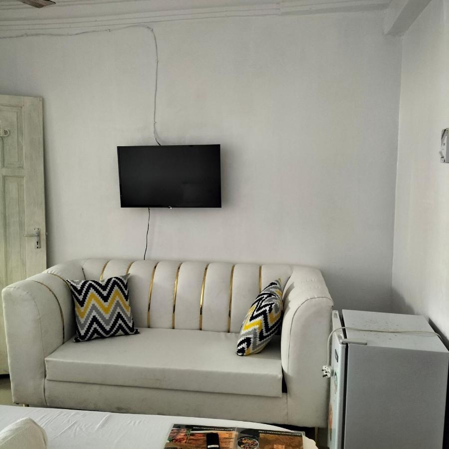 Luxurious Studio Apartments 몸바사 외부 사진