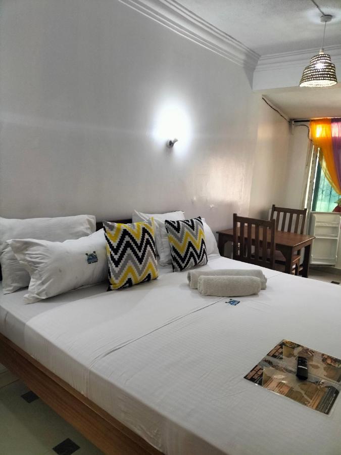Luxurious Studio Apartments 몸바사 외부 사진