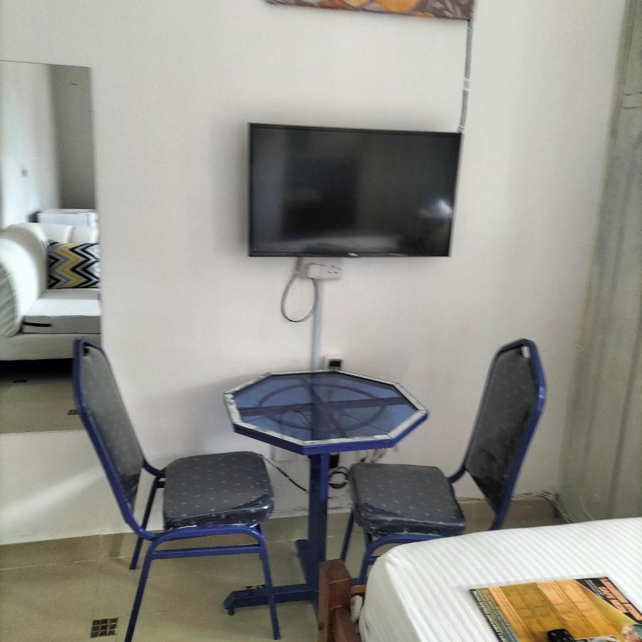 Luxurious Studio Apartments 몸바사 외부 사진