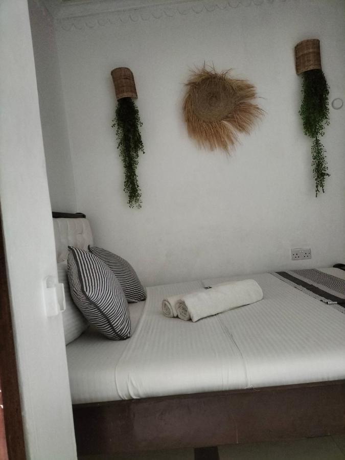 Luxurious Studio Apartments 몸바사 외부 사진